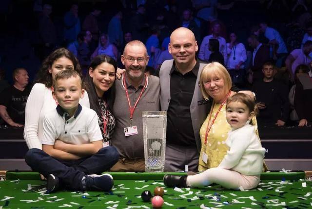 尤其是队内 尤其是队内