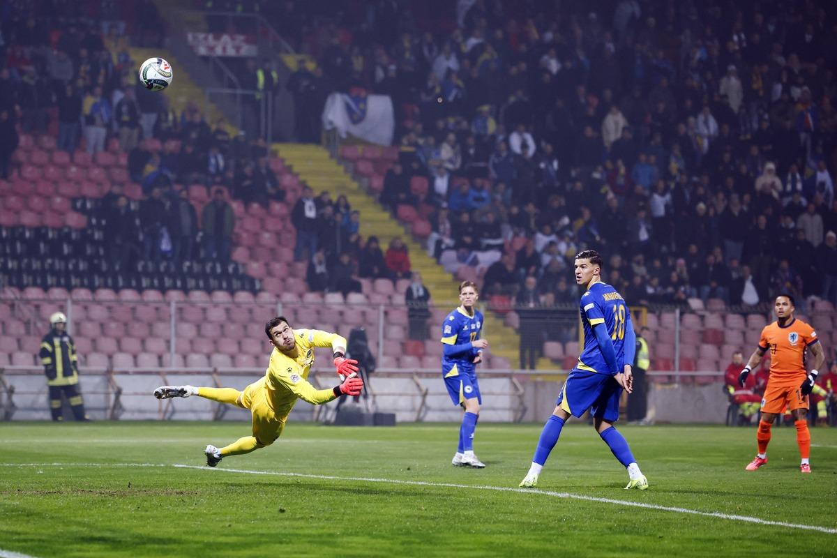 们在场上 们在场上